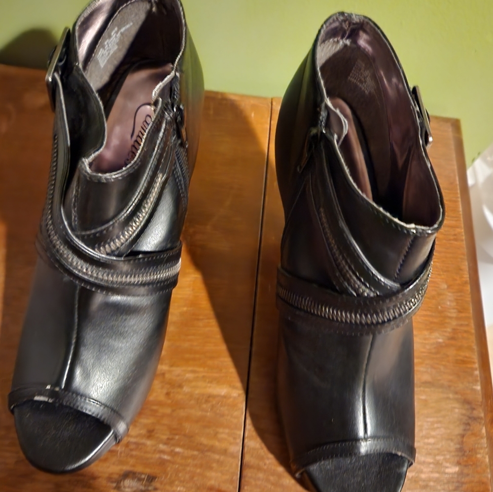 Candies Ankle Strap Booties High Heel w/ Zipper Size 9.5